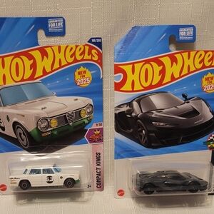 Hot Wheels Twin Pack - White and Black Die-Cast Cars